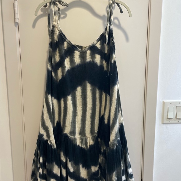 Tie Dye Midi casual dress - Picture 1 of 3